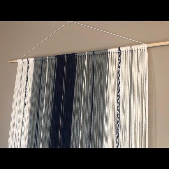 LARGE Bohemian Yarn Wall Hanging 40”x36” - Picture 6 of 7